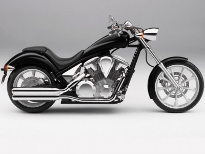 20-49-22-honda-vt-1300-cx_pf_8675158.jpg (60.4 KiB) Visto 3236 veces 20-49-22-honda-vt-1300-cx_pf_8675158.jpg