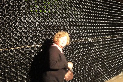 la señora y las botellas