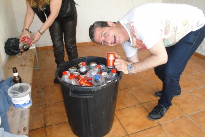 Quién nos roba la bebida???? al ladrónnnnnnn